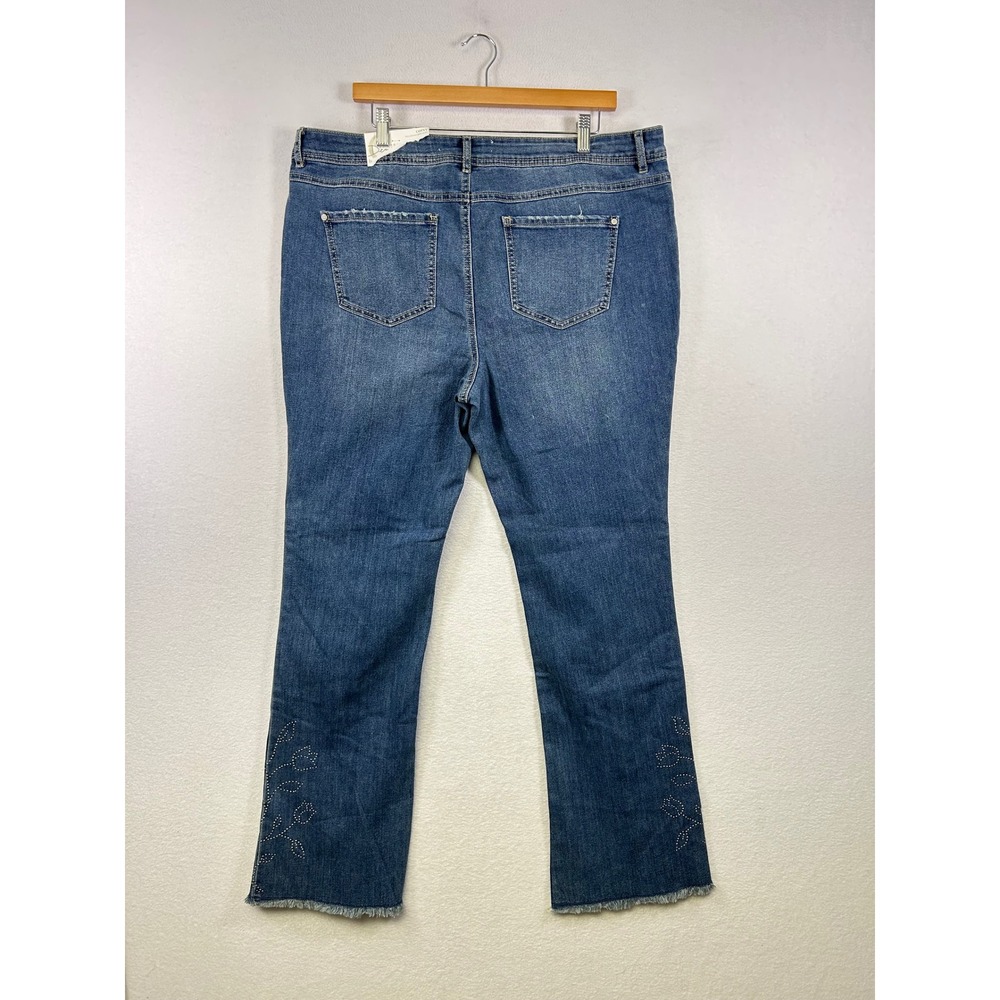 C Denim Est 1946 Curvy Jeans Womens 14 Blue New Studded Floral Raw Hem Mid Rise - Picture 2 of 10